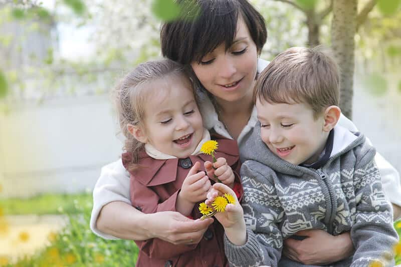 montessori children using nature to improve behavior
